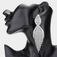 Load image into Gallery viewer, Silver Jewelry Set
